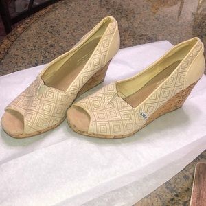 Toms Wedges